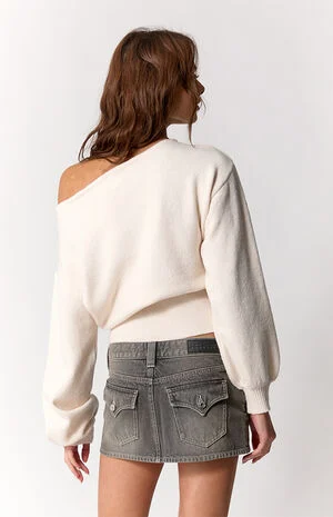 Piper Gray Low Rise Jean Micro Mini Skirt image number 4