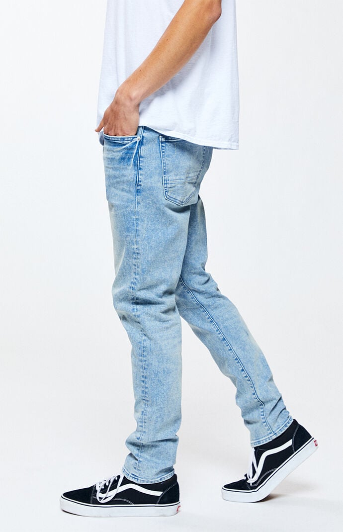 mens light wash tapered jeans