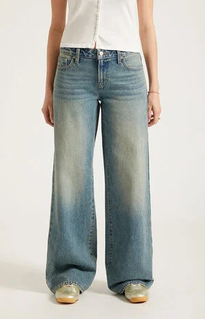 Casey Low Rise Baggy Jeans Medium Blue Tint image number 2