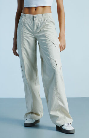 Off White Low Rise Baggy Cargo Pants image number 2