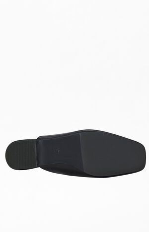Women's Raphael Black Leather Flats image number 5