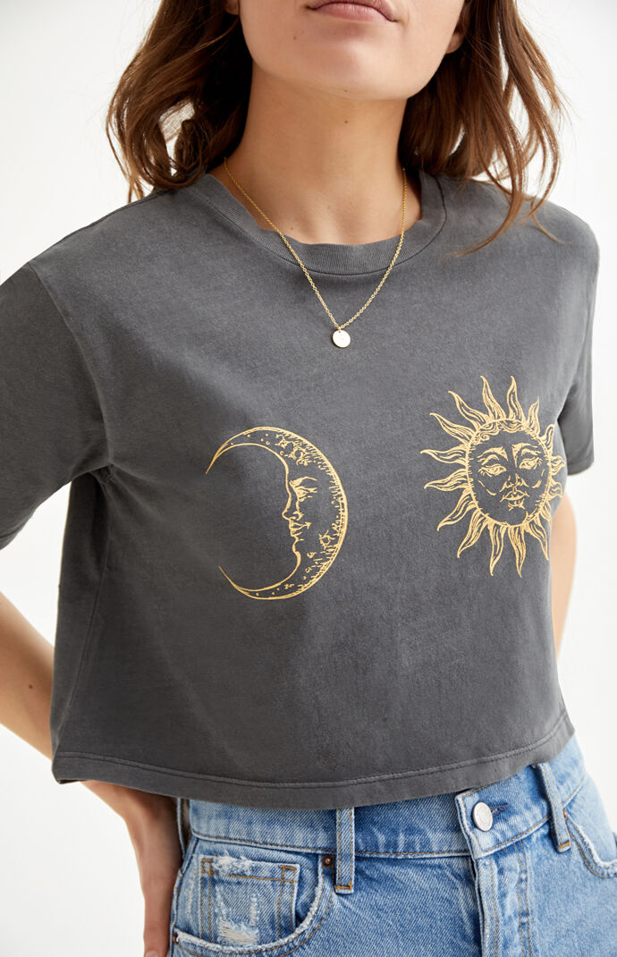 Day And Night Cropped T-Shirt