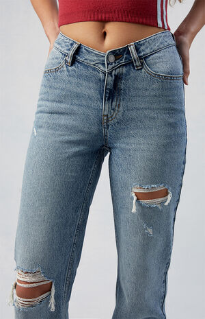 Medium Indigo Ripped V Dip '90s Boyfriend Jeans image number 3