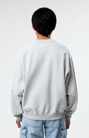 Boxy Classic Logo Crew Neck Sweatshirt image number 4