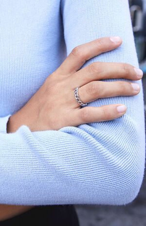 Linked Ring image number 1