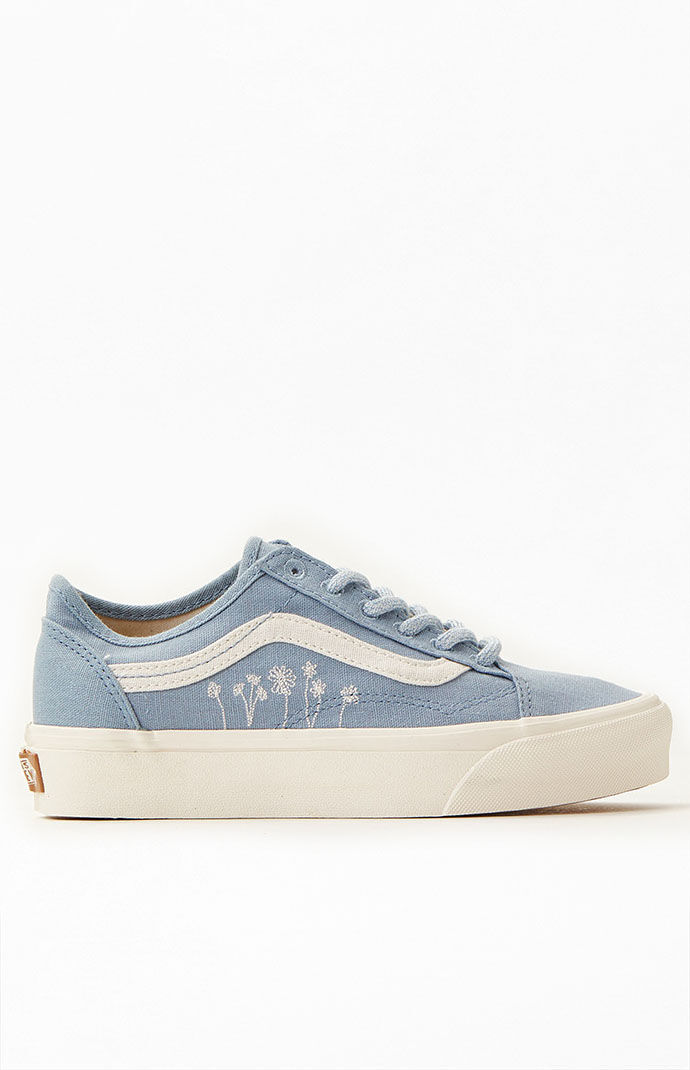 Embroidered flower vans outlet