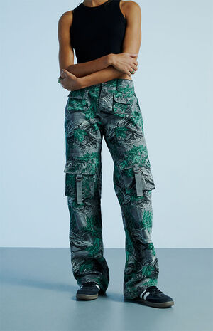 Camouflage Low Rise Utility Cargo Pants image number 2