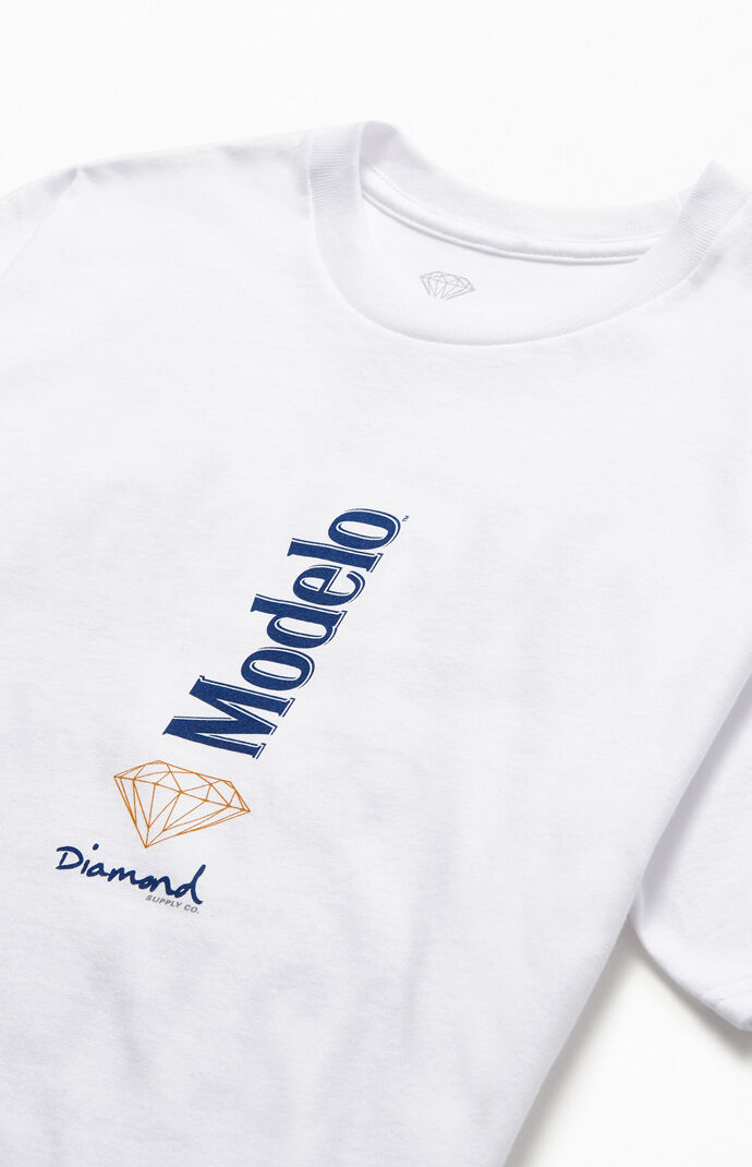 x Modelo 12 Fl. Oz. T-Shirt