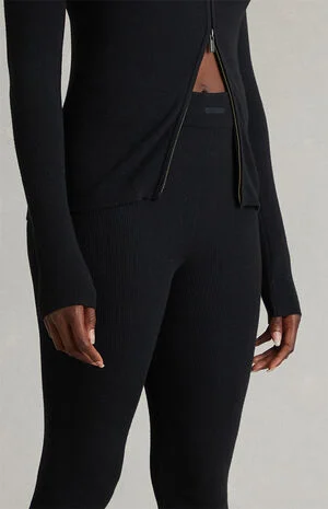 Women's Vintage Black Ribbed Knit Leggings image number 5