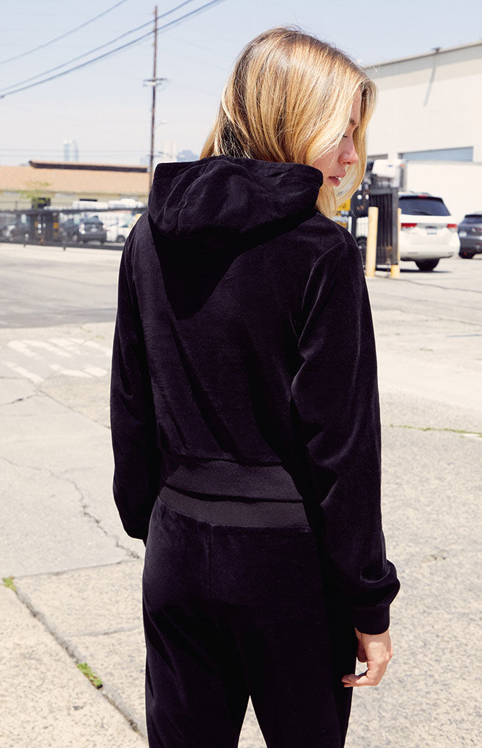 0751601600130NEW_02_001.jpg?sw=600