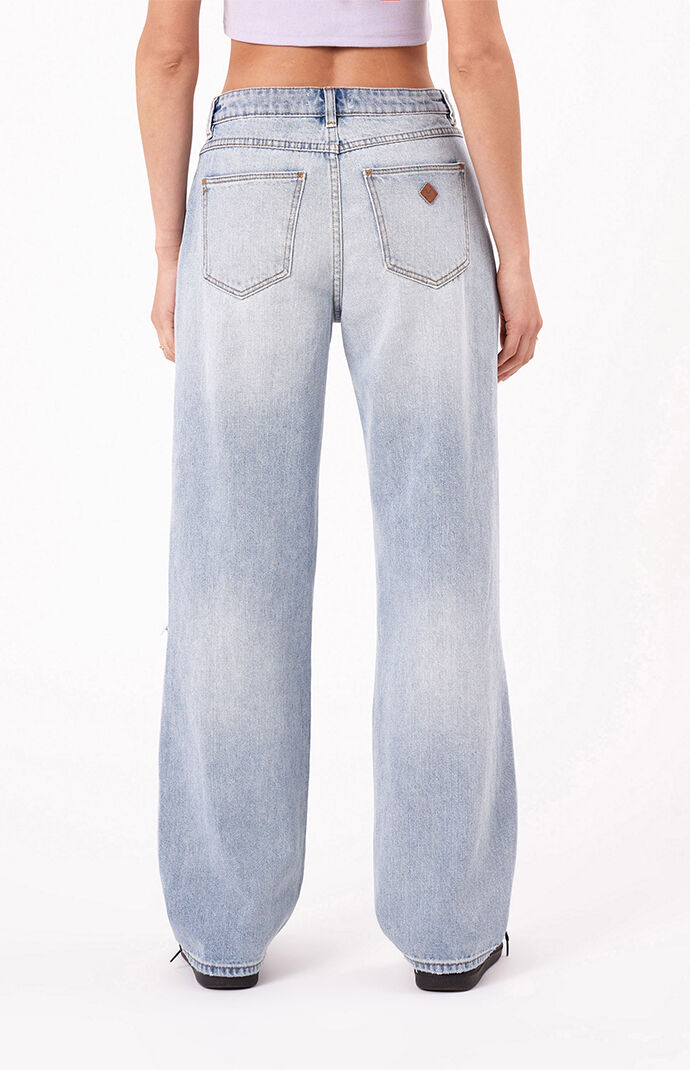 デニム・ジーパン AG JEANS SS25 NEW BAGGY JEANS (W0015 069PARO) Jeans New Baggy Wide | AG JEANS | myCLASSICO.com