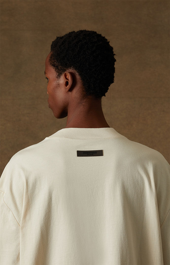 関税込＊FEAR OF GOD ESSENTIALS＊FW22 Tシャツ「エッグシェル」 関税込＊FEAR OF GOD ESSENTIALS＊FW22 Tシャツ「エッグシェル