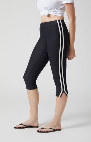 PAC WHISPER Active Monico Stripe Capri Leggings image number 3