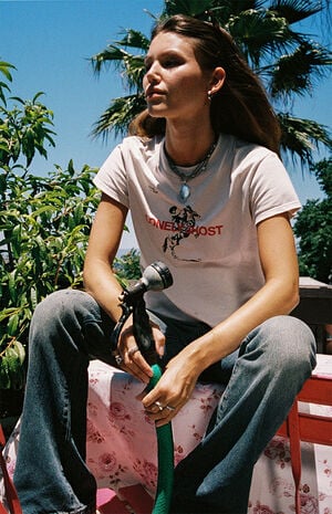 Feel like Home T-Shirt image number 1