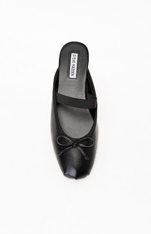 Women's Black Cutesy Ballet Flats image number 5