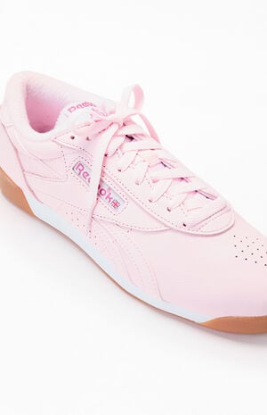 Women's Pink Freestyle Lo Sneakers image number 6