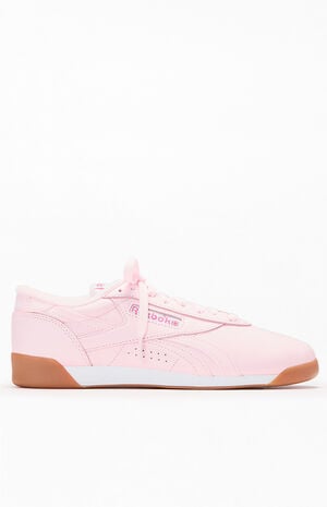 Women's Pink Freestyle Lo Sneakers image number 1