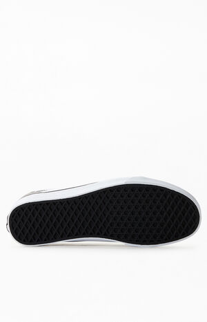 White & Black UA Old Skool Shoes White & Black UA Old Skool Shoes image number null