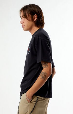 Metal Rose Embroidered T-Shirt image number 4