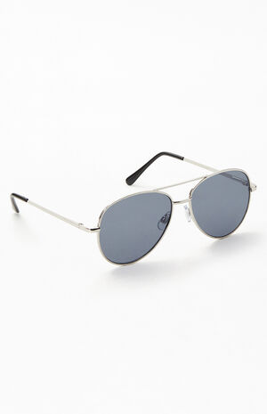 Silver Metal Aviator Sunglasses image number 1