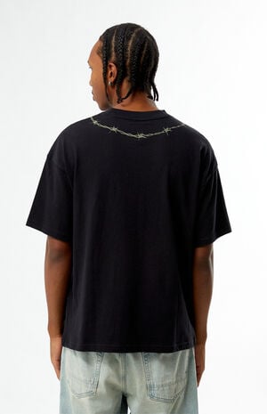 Barbed Cross Reverse T-Shirt image number 4