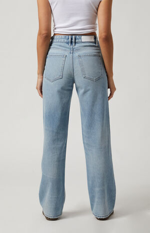 Madison High Waisted Girlfriend Jeans Light Indigo image number 4