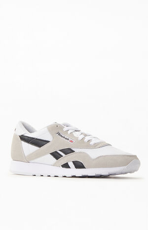 Acuerdo Declaración Fuera Reebok White & Black Classic Nylon Shoes | PacSun