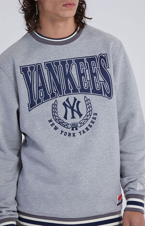 New York Yankees Crew Neck Sweatshirt image number 2