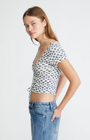 Candy Cane Cinched T-Shirt image number 3