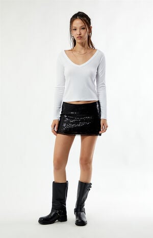 Kylie V-Neck Ribbed Long Sleeve Top image number 4