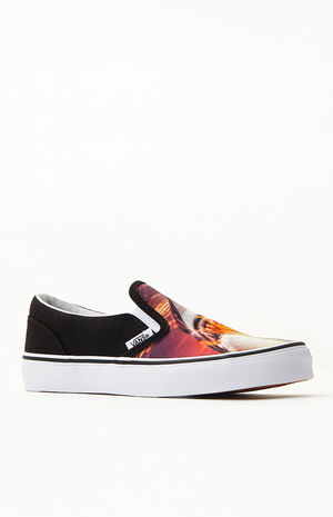 Kids Shark Sunset Classic Slip-On Shoes image number 1