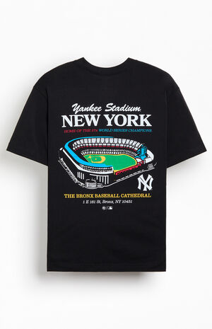 Yankee Stadium NY Vintage T-Shirt image number 1