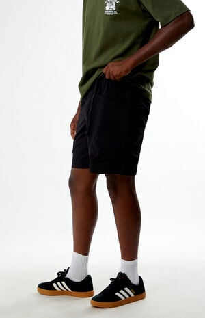 Black MTE Trek Guide Shorts image number 3