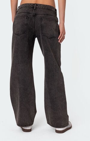 Edikted Petite Raelynn Washed Low Rise Jeans | PacSun