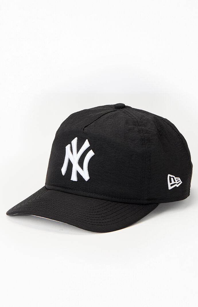 キャップ New Era Nylon Track New York Yankees Unstruck Ball Cap Black New Era NY Yankees Black Nylon Hat | PacSun
