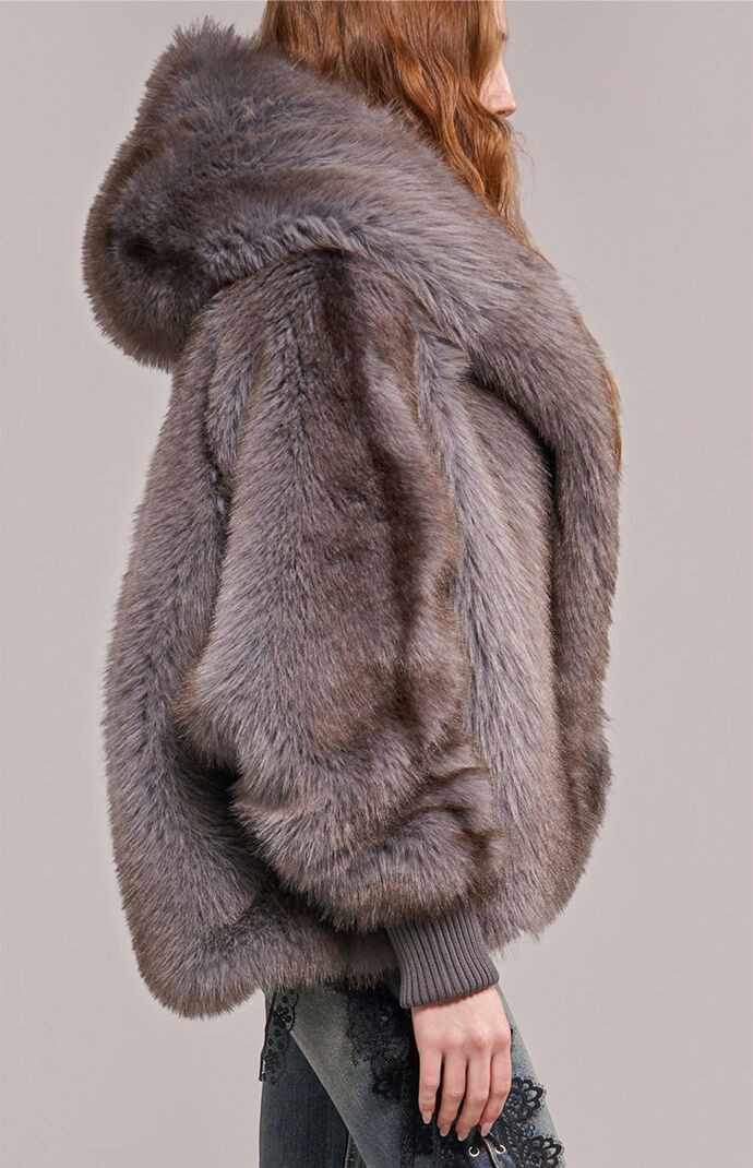ふく AZALEA WANG Dusk Grey Faux Fur Jacket | Pacsun