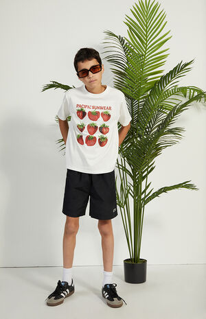 Black 4.5" Boardshorts image number 4