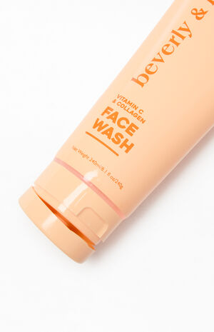 Vitamin C & Collagen Face Wash image number 2