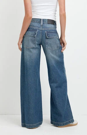 Sloane Low Rise Ultra Baggy Jeans Snap-Button Pocket Medium Blue image number 4