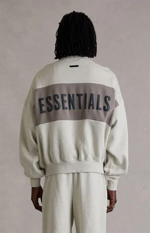 Vanilla Paneled Cropped Relaxed Sweatshirt image number 3