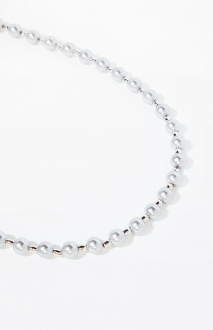 Silver Pearl Necklace image number 2