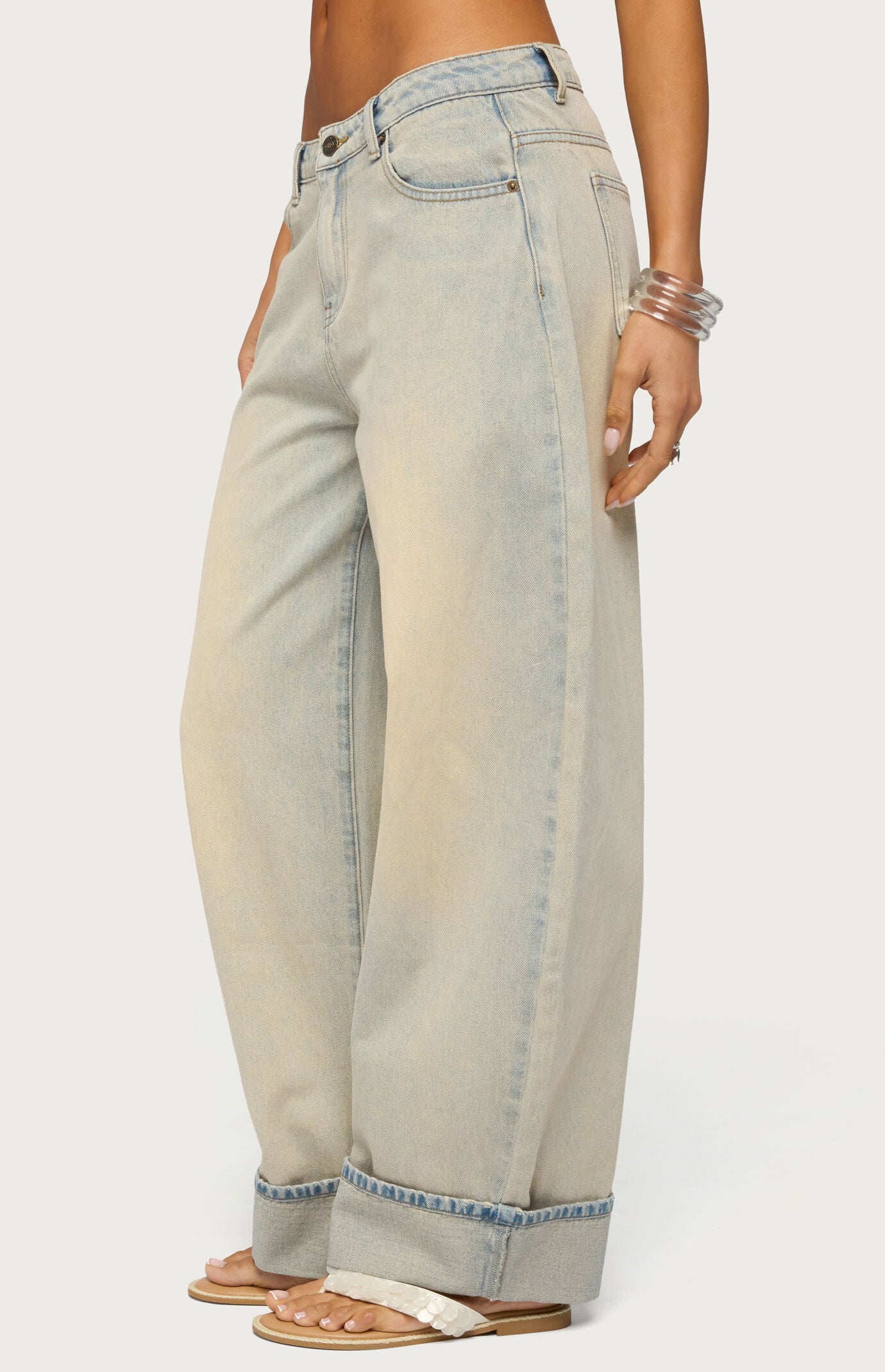 Edikted Kella Low Rise Baggy Jeans