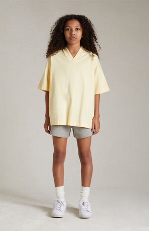 Essentials Garden Yellow V-Neck T-Shirt image number 5
