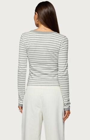 Kimi Striped Long Sleeve V Neck Top image number 3