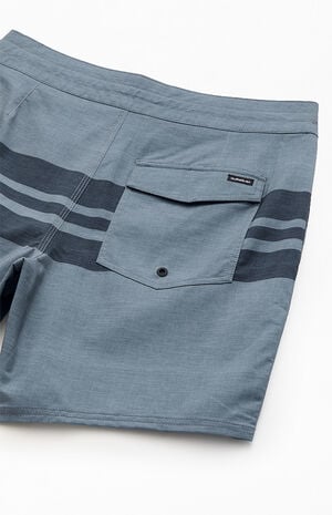 Surfsilk Street 7" Boardshorts image number 4