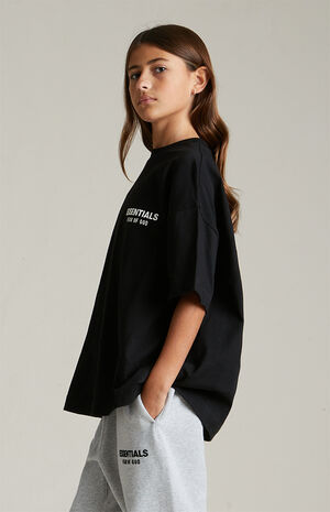 Kids Black Crew Neck T-Shirt image number 3