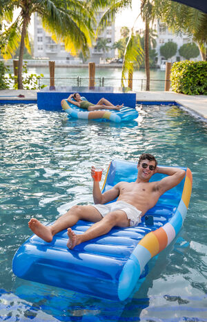 Good Vibes Deluxe Chaise Lounger Inflatable Pool Raft image number 6