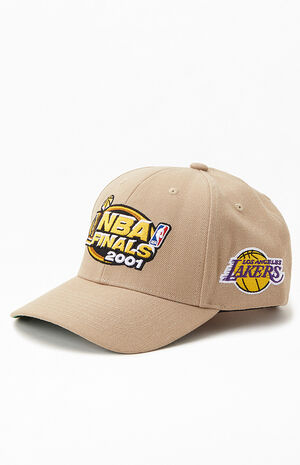 Mitchell & Ness Lakers 2000 Finals Champions Snapback Hat - Men's