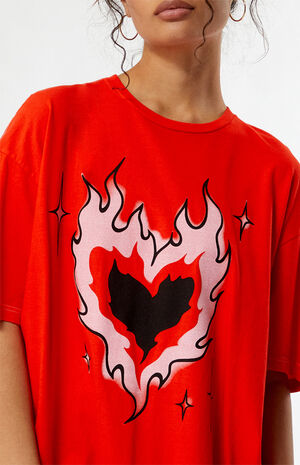 Heart On Fire Oversized T-Shirt image number 2