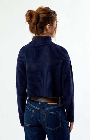 Easy Cropped Turtleneck Sweater image number 4